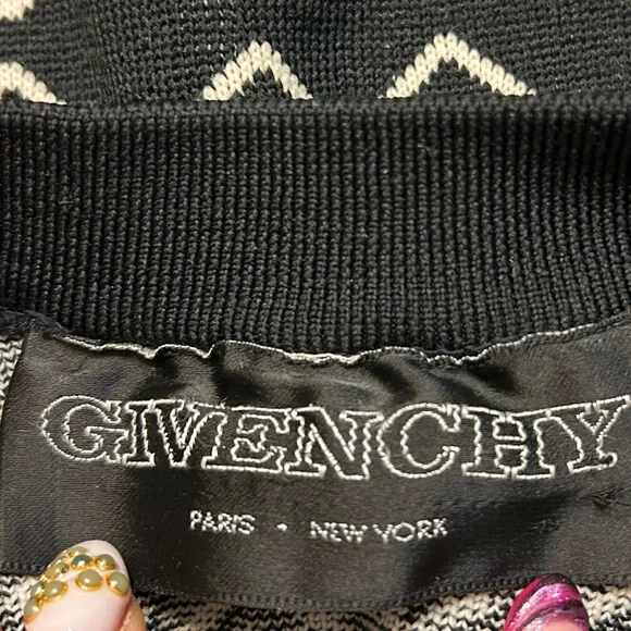 Vintage Rare Givenchy logo knit Vest